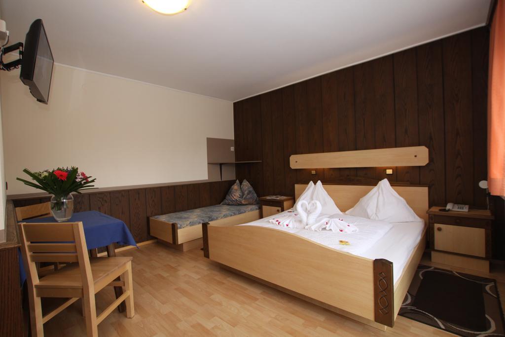 Pension Prantner Innsbruck Exteriör bild