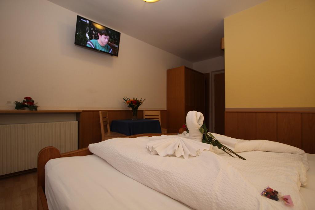 Pension Prantner Innsbruck Exteriör bild